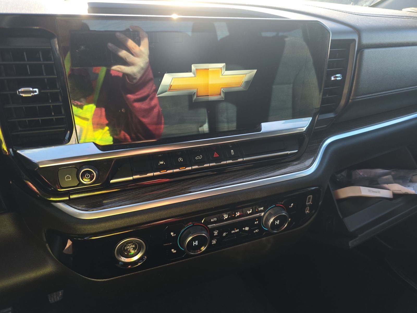 2022 Chevrolet Silverado 1500 LT AWD