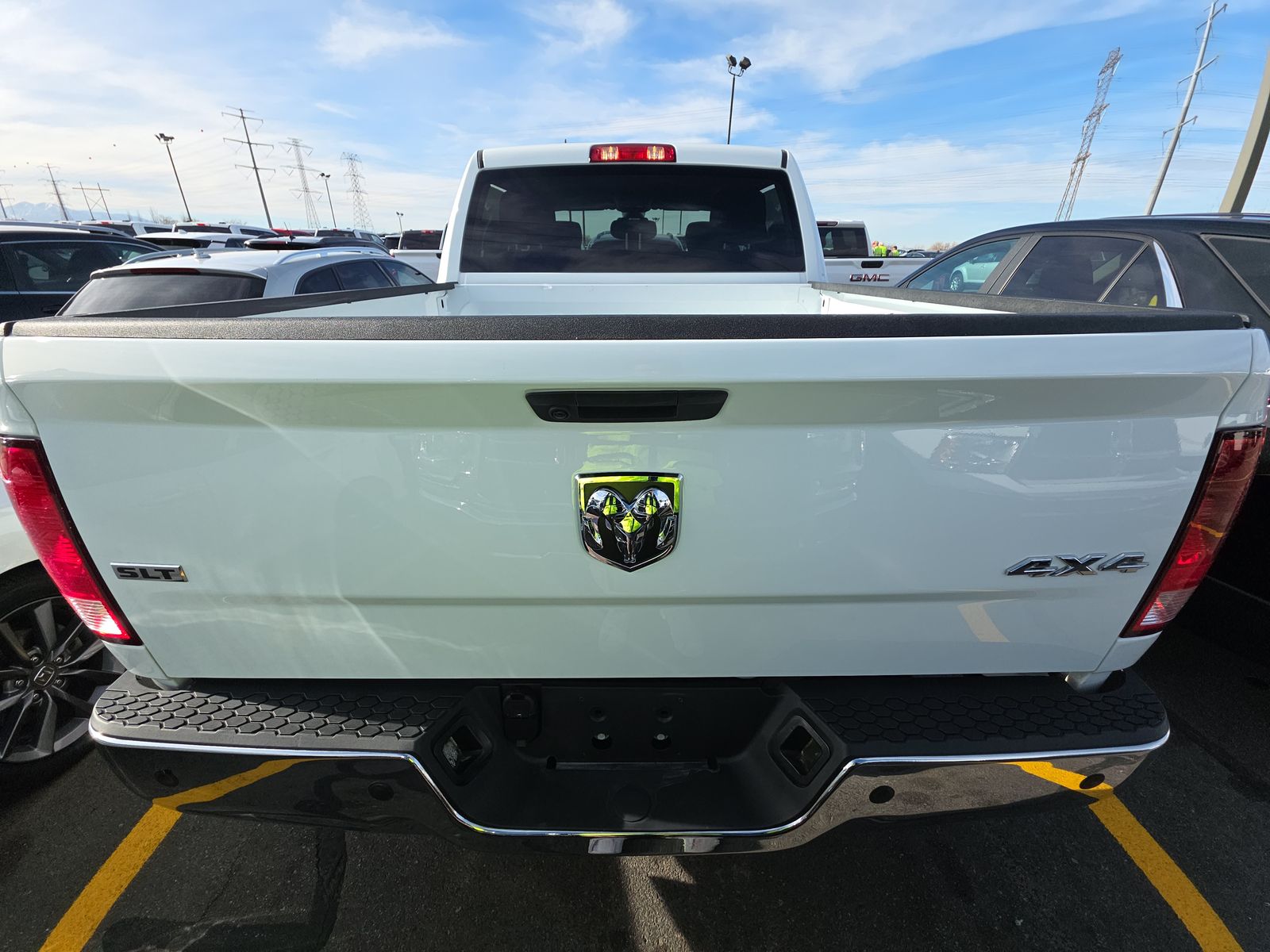 2023 DODGE RAM 1500 SLT GAS WHITE SHORT BED SINGLE - Image 5