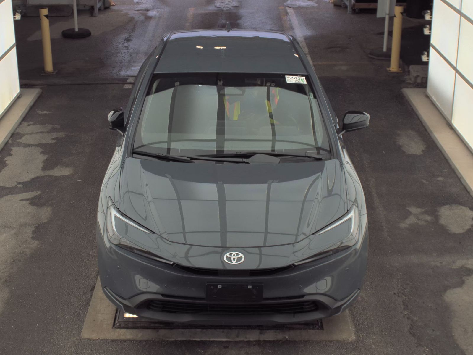2025 Toyota Prius LE FWD