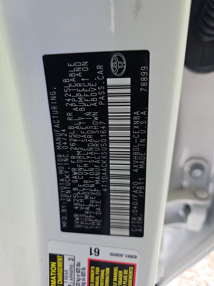 2025 Toyota Camry LE FWD