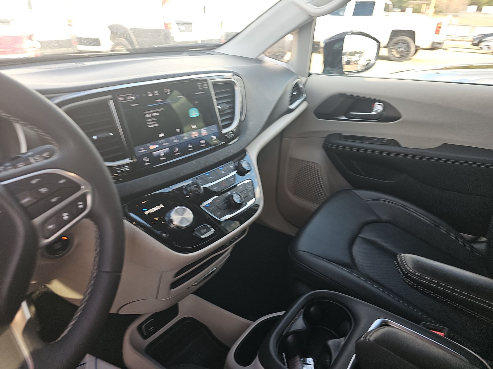 2024 Chrysler Pacifica Touring L FWD