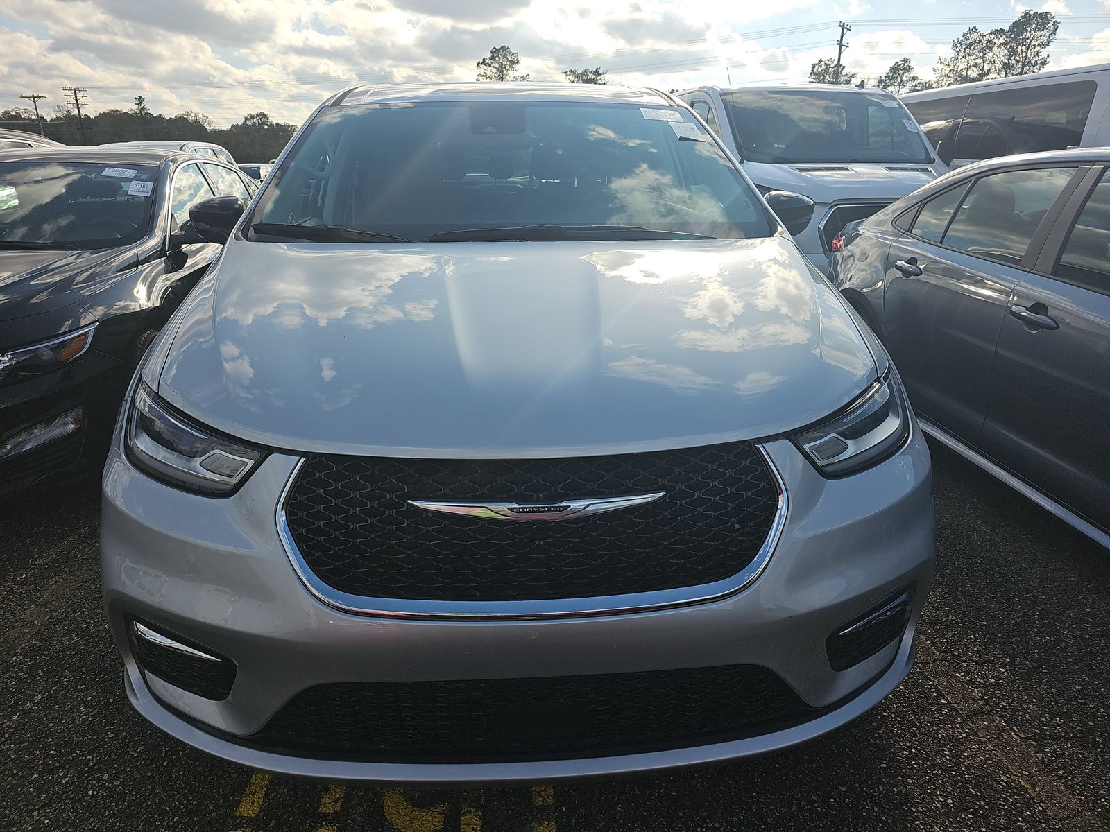 2024 Chrysler Pacifica Touring L FWD