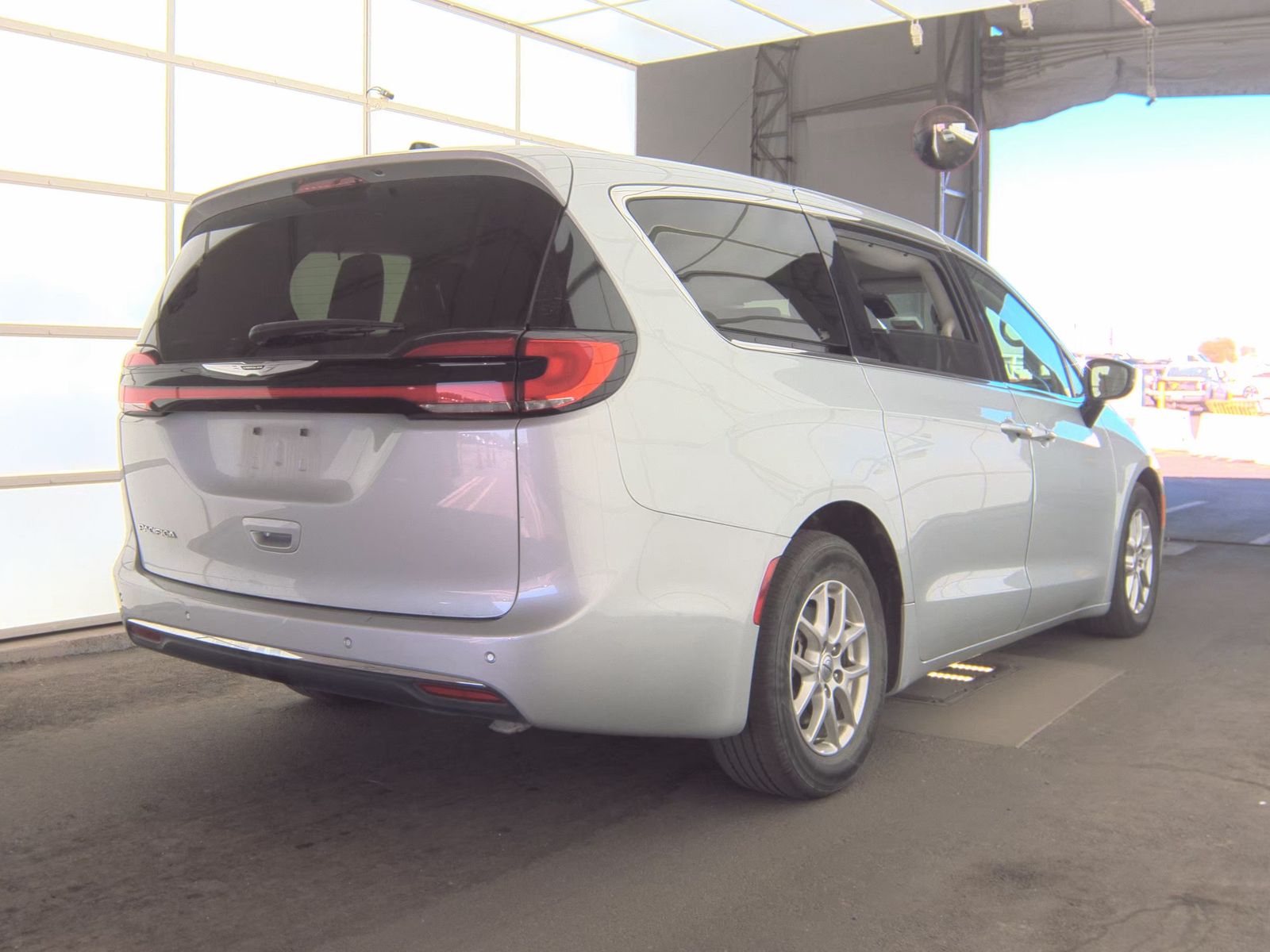 2024 Chrysler Pacifica Touring L FWD