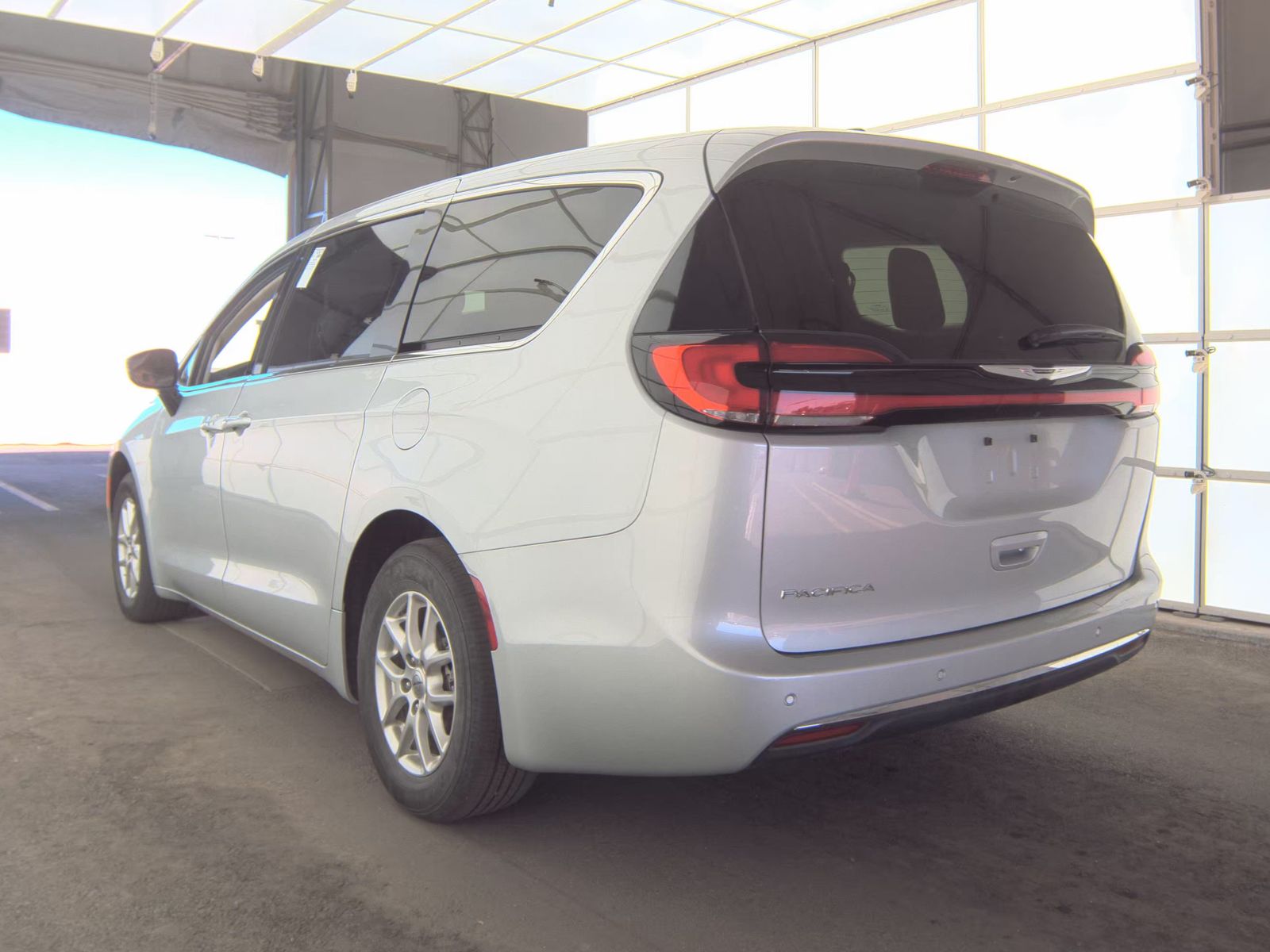 2024 Chrysler Pacifica Touring L FWD