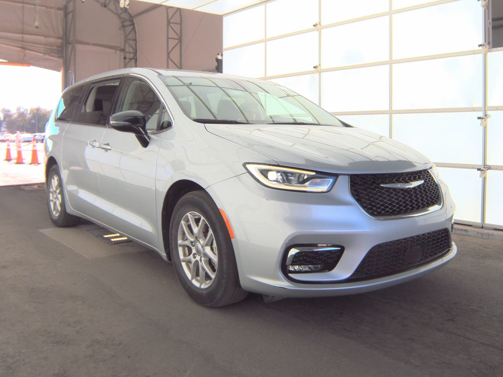 2024 Chrysler Pacifica Touring L FWD