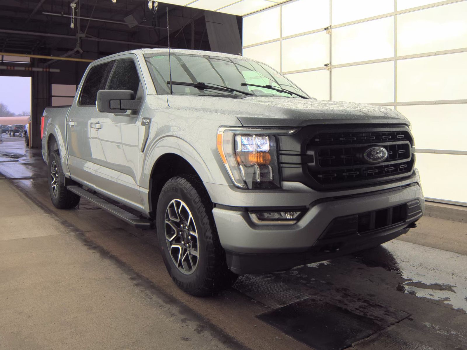 2023 Ford F-150 XLT AWD