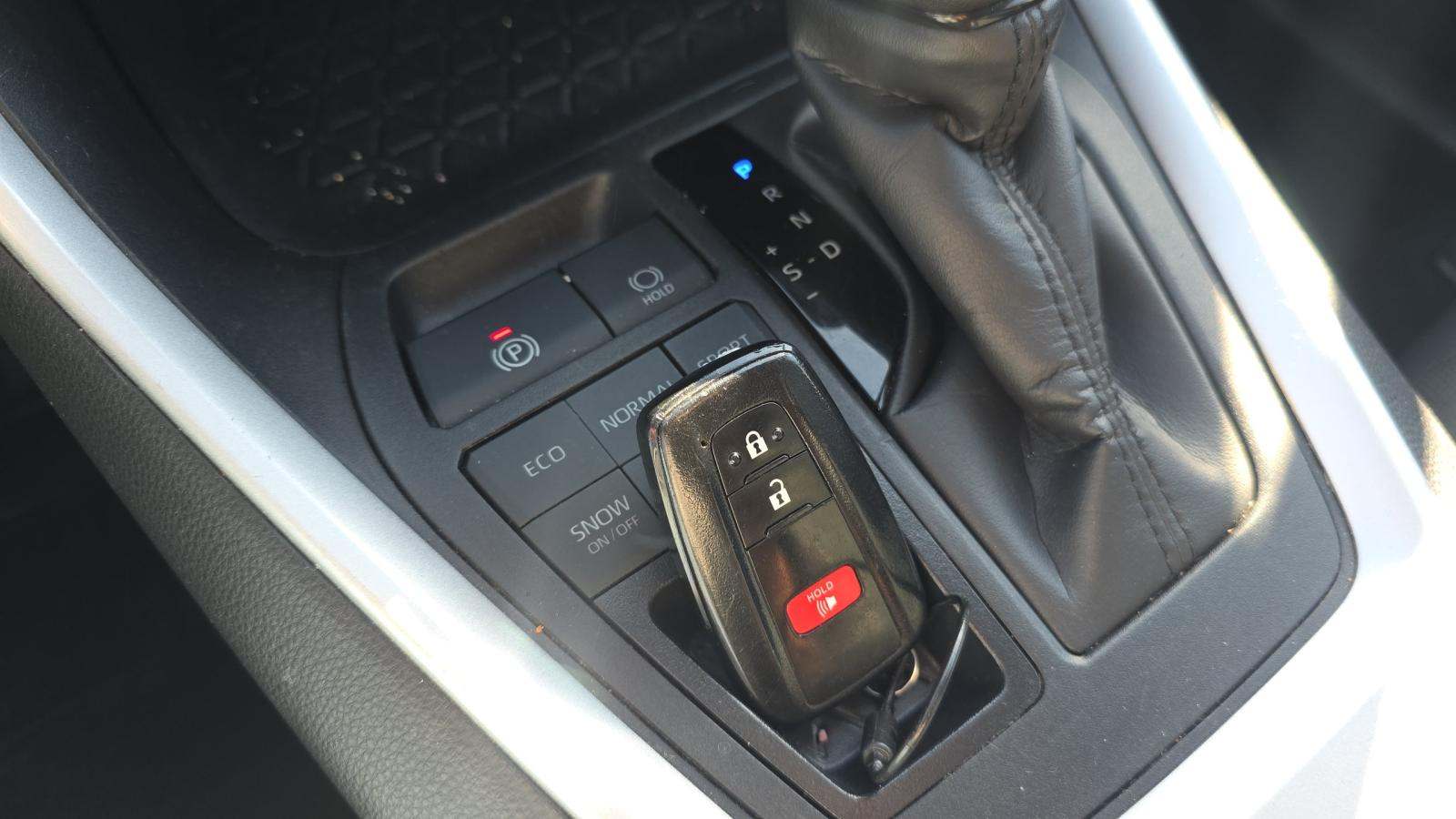 2024 Toyota RAV4 XLE AWD