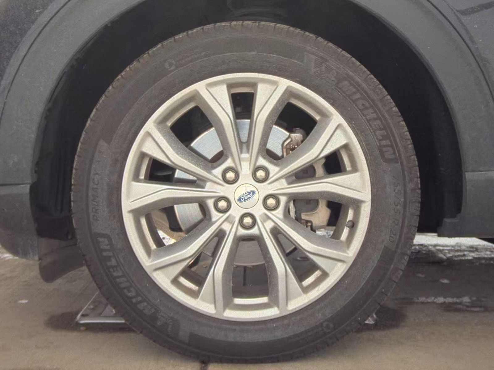 2023 Ford Explorer XLT AWD