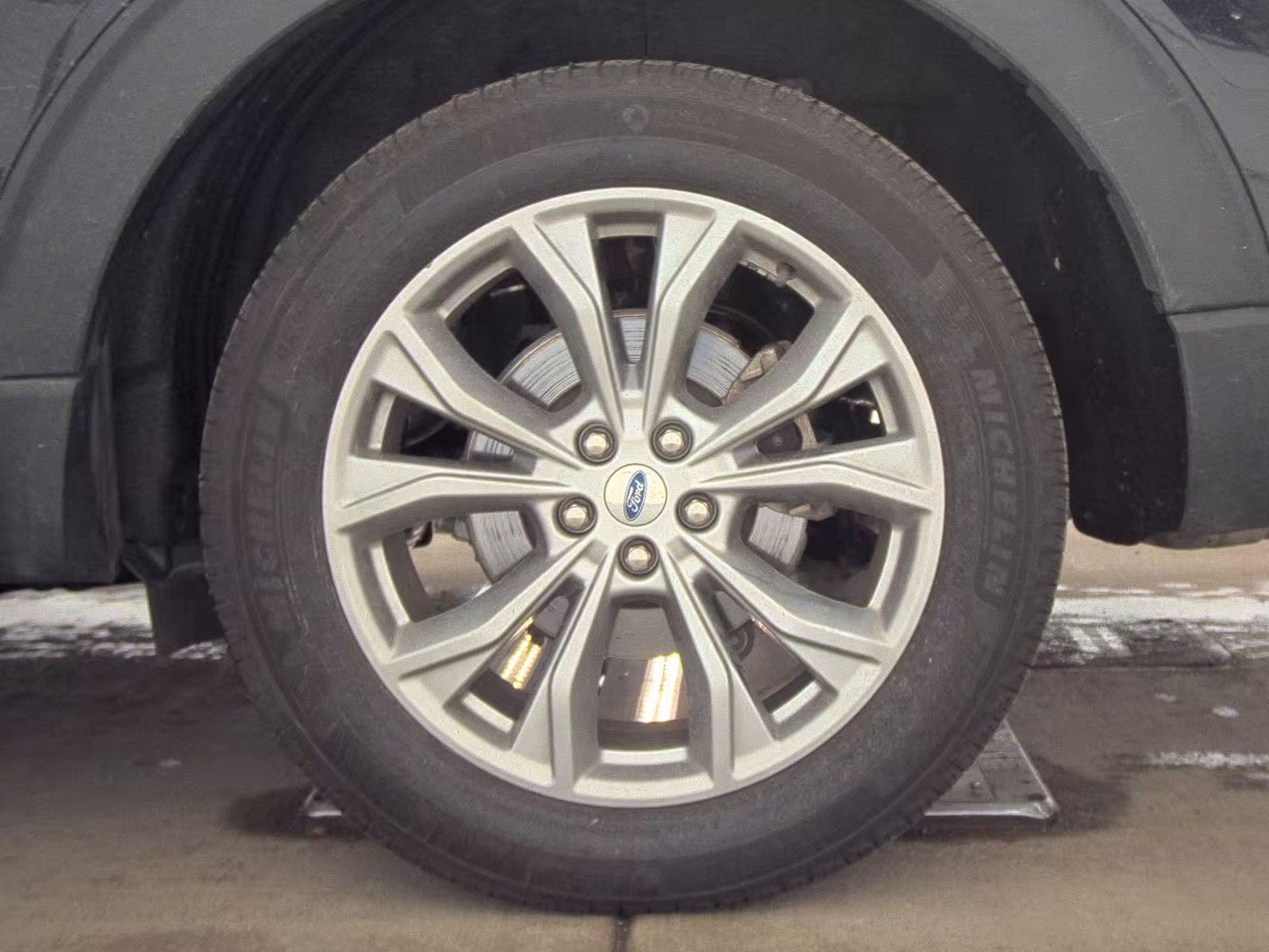 2023 Ford Explorer XLT AWD