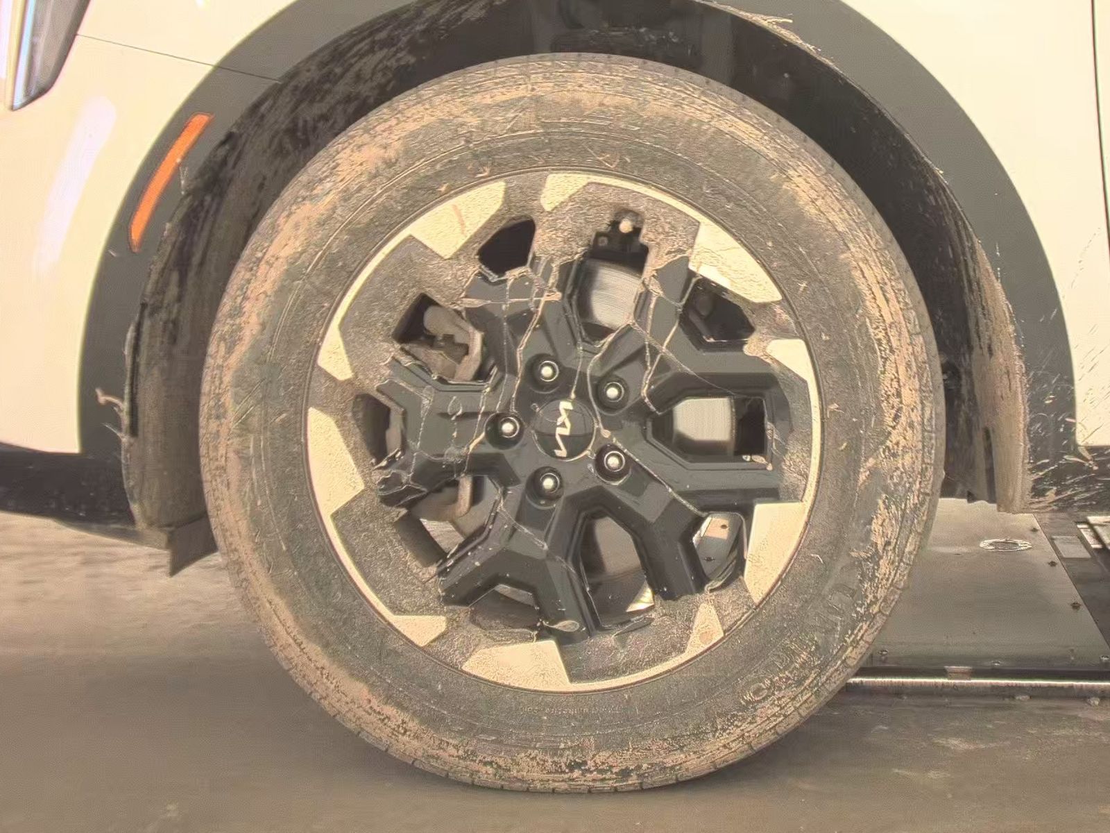 2024 Kia Sorento S FWD