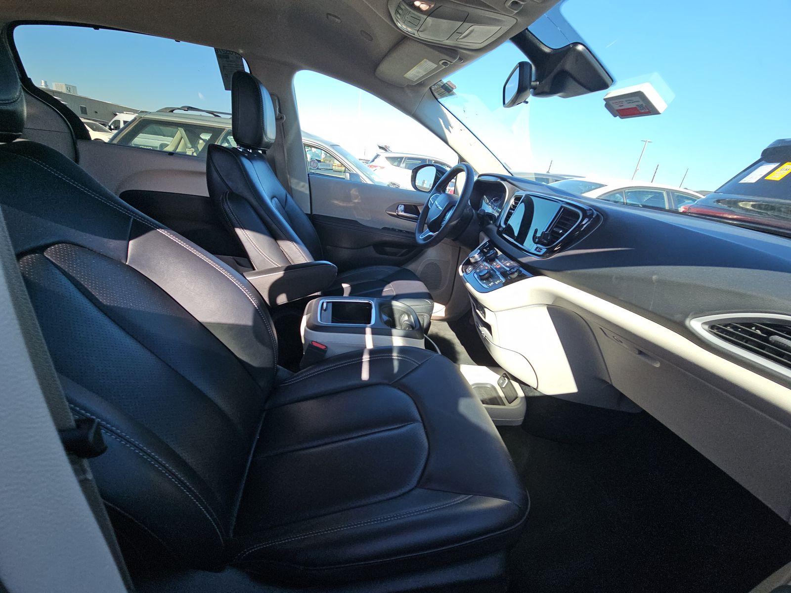 2024 Chrysler Pacifica Touring L FWD