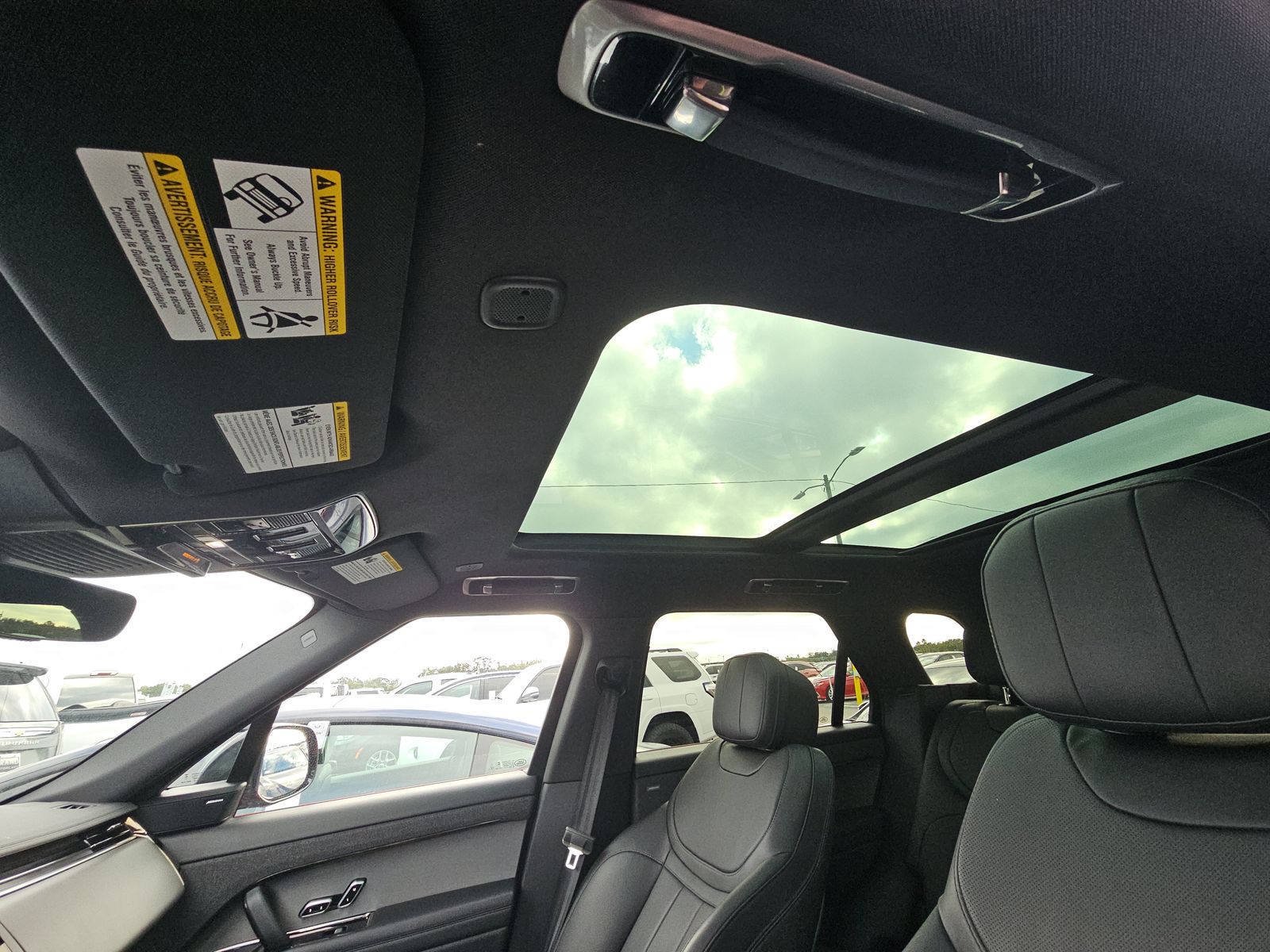 2025 Land Rover Range Rover Sport SE AWD