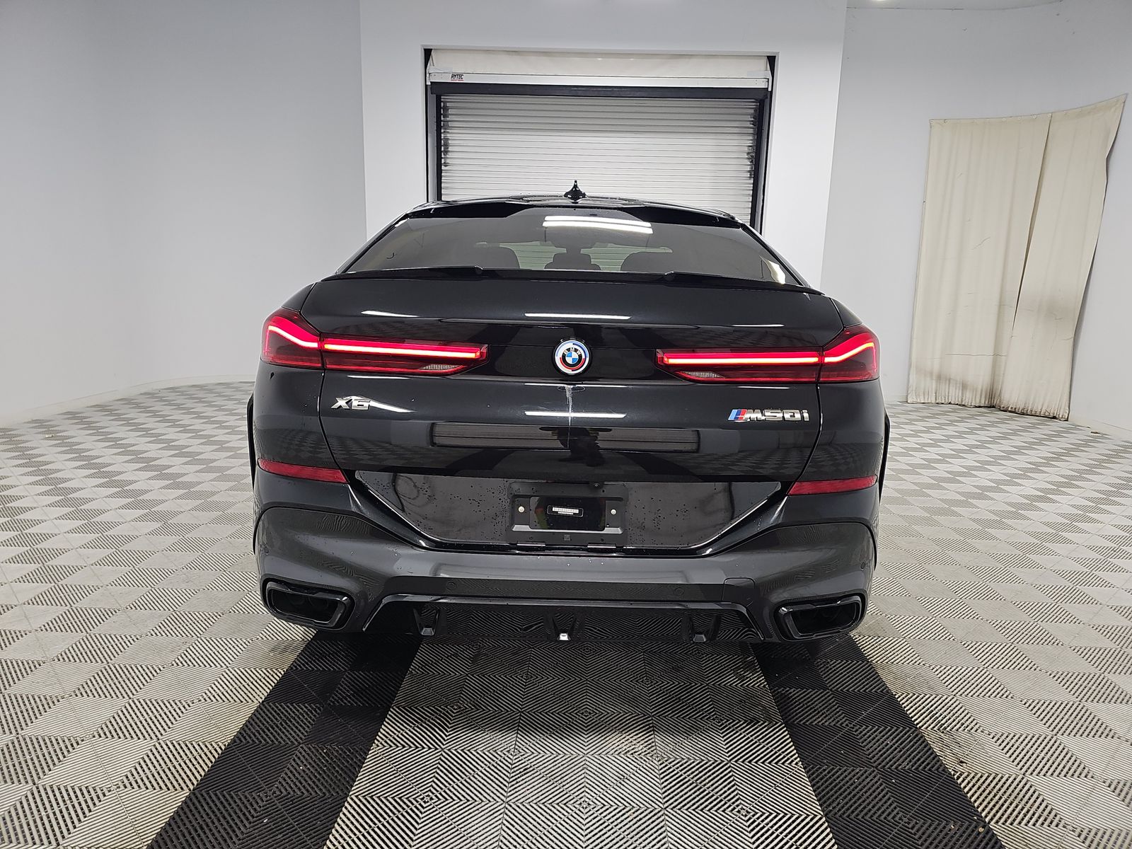 2023 BMW X6 M50i AWD