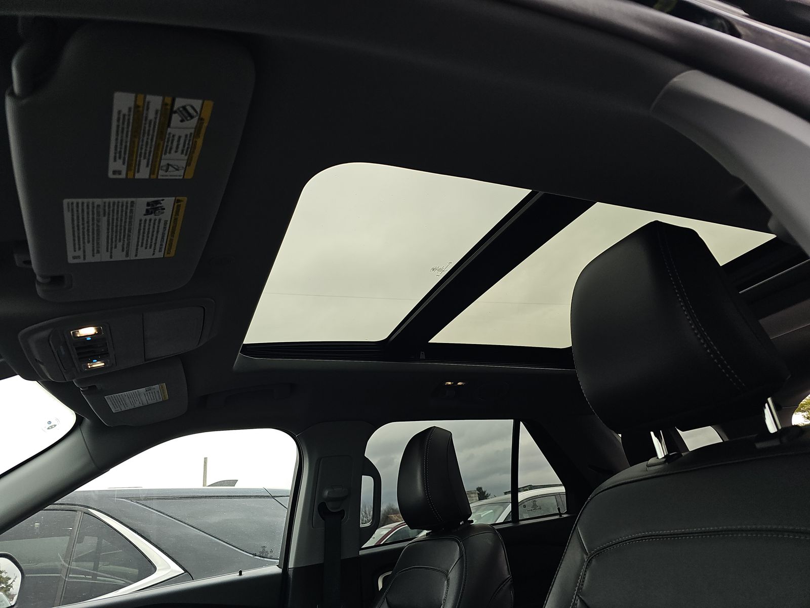 2023 Ford Explorer XLT AWD