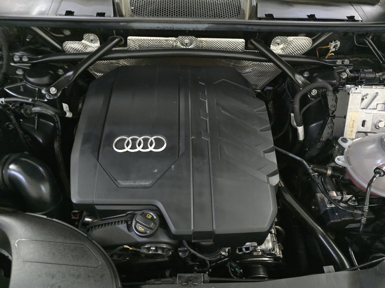 2022 Audi Q5 S line Premium Plus AWD