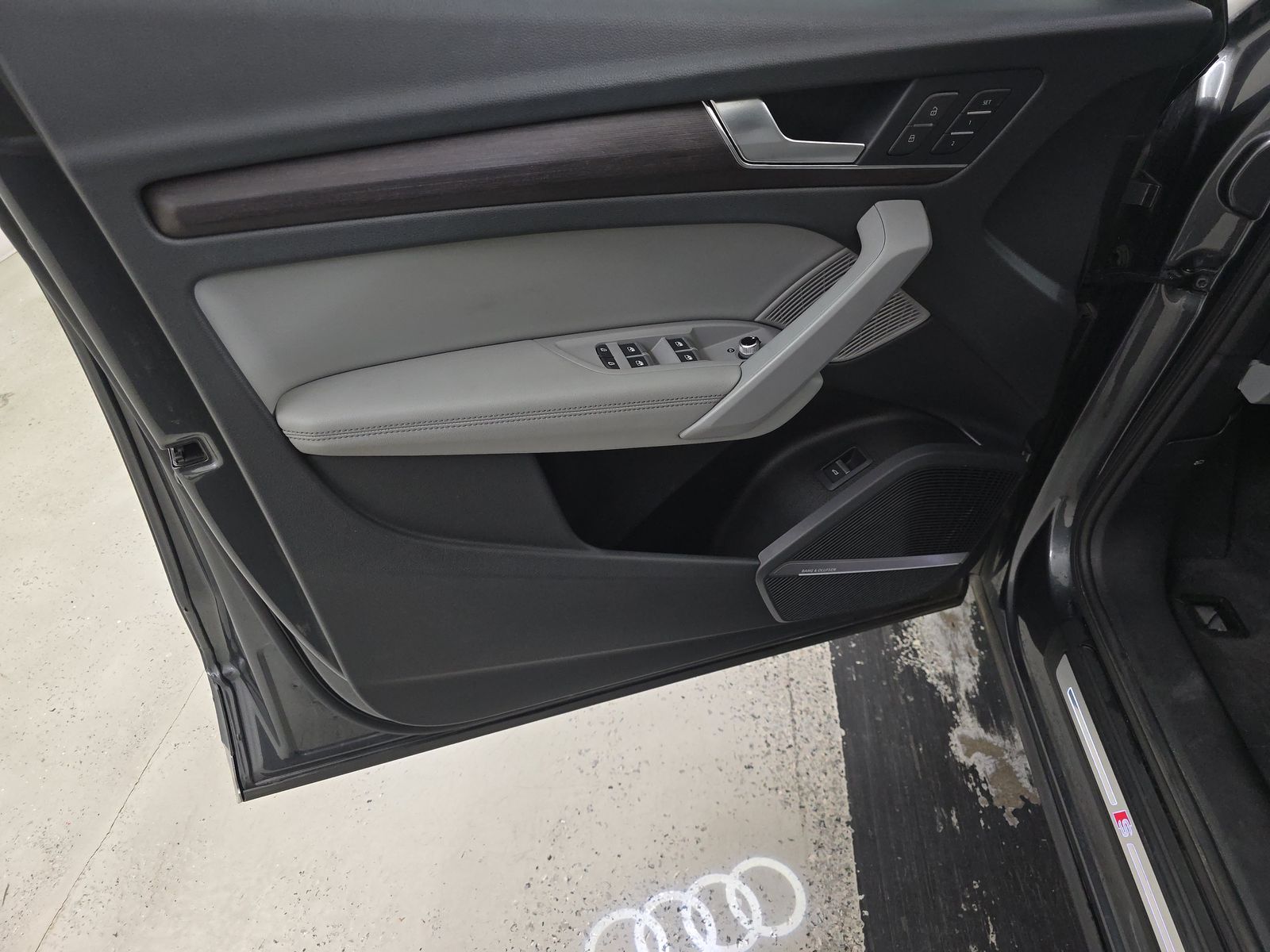 2022 Audi Q5 S line Premium Plus AWD