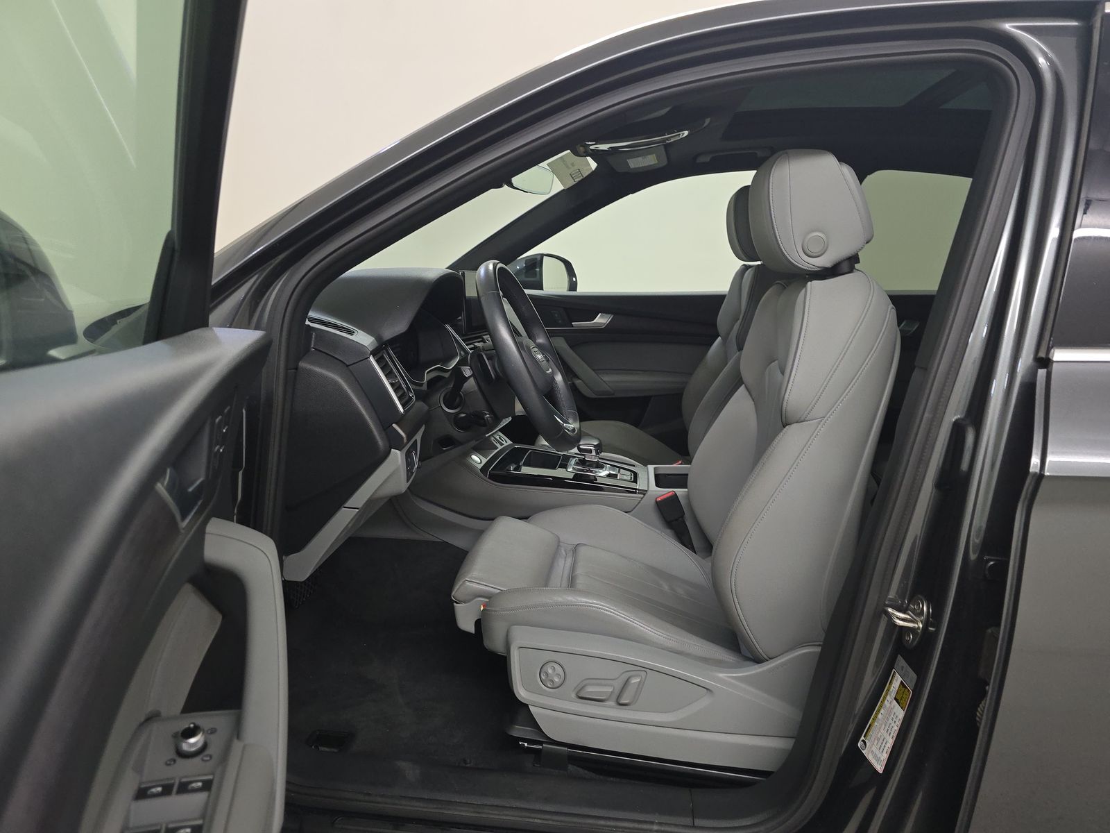 2022 Audi Q5 S line Premium Plus AWD