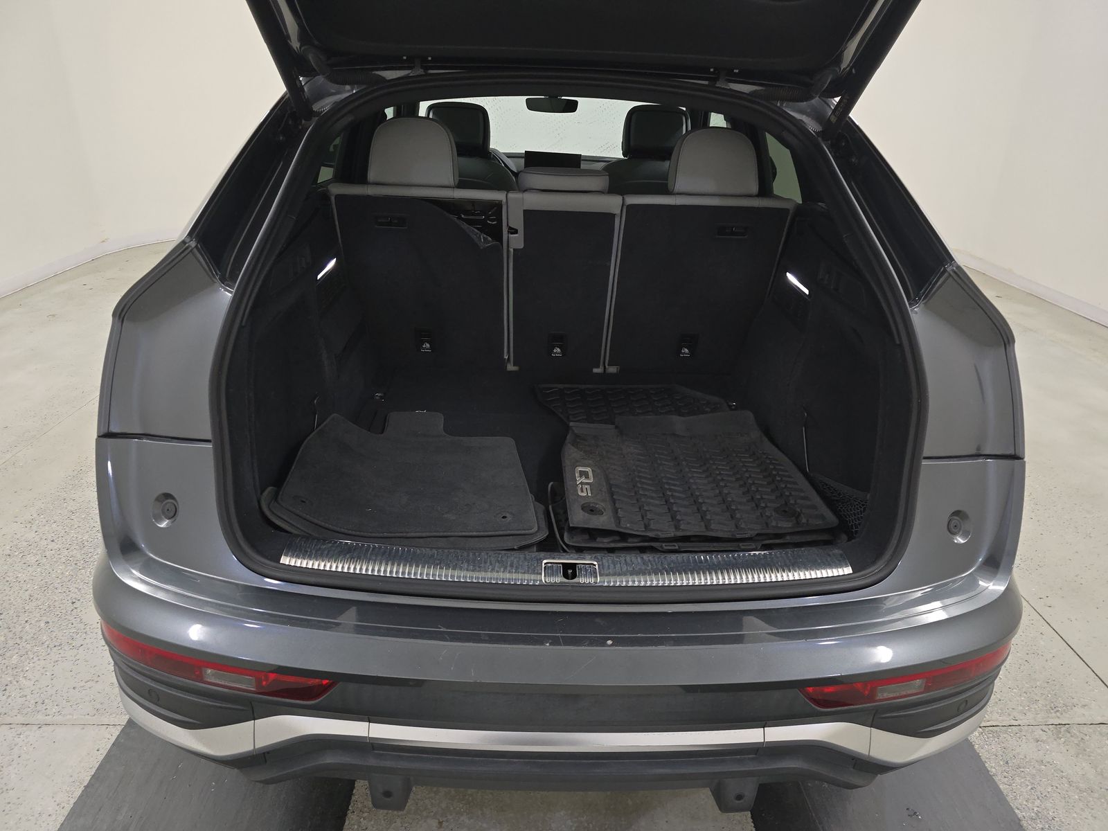 2022 Audi Q5 S line Premium Plus AWD