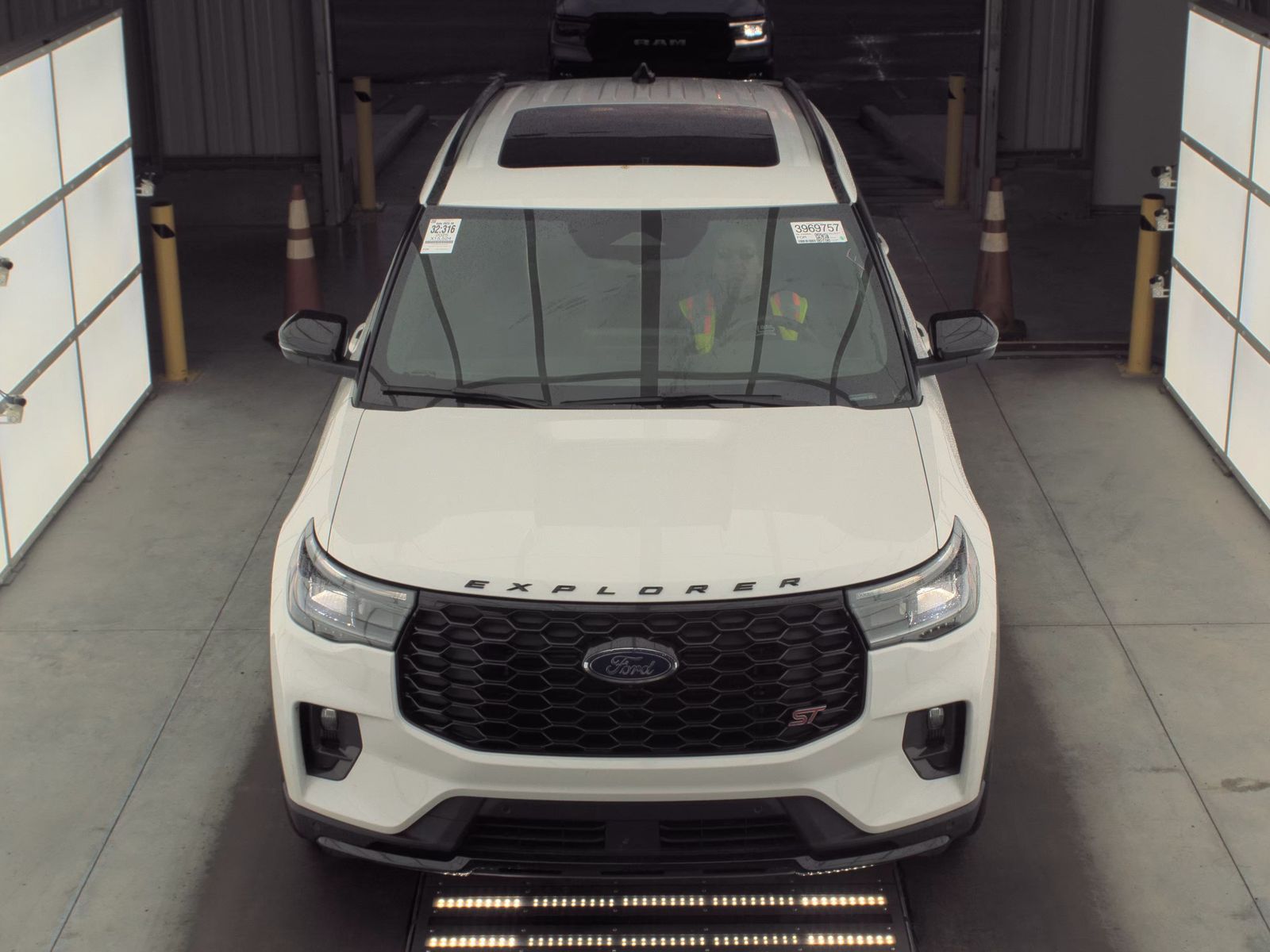 2025 Ford Explorer ST AWD