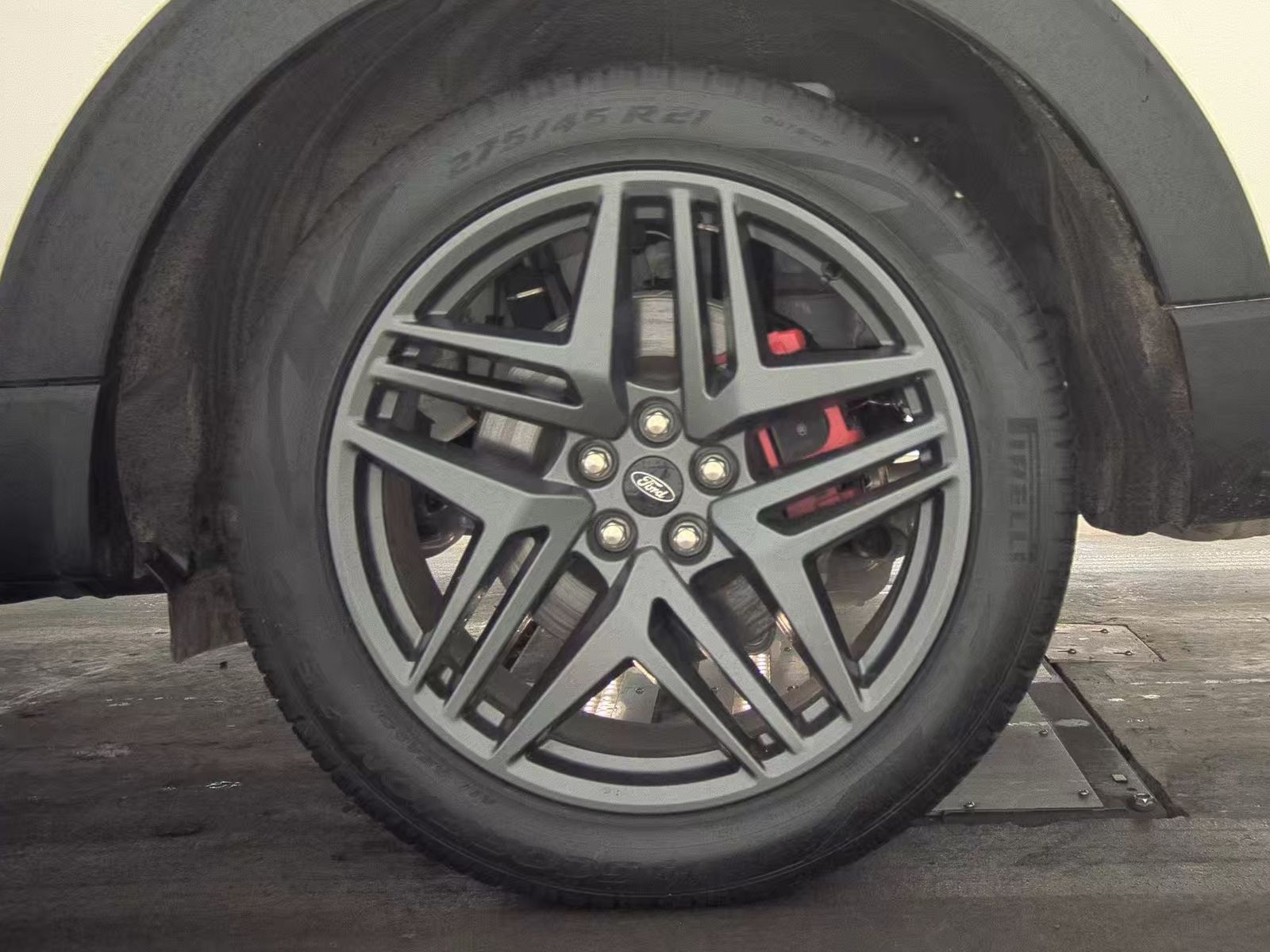 2025 Ford Explorer ST AWD