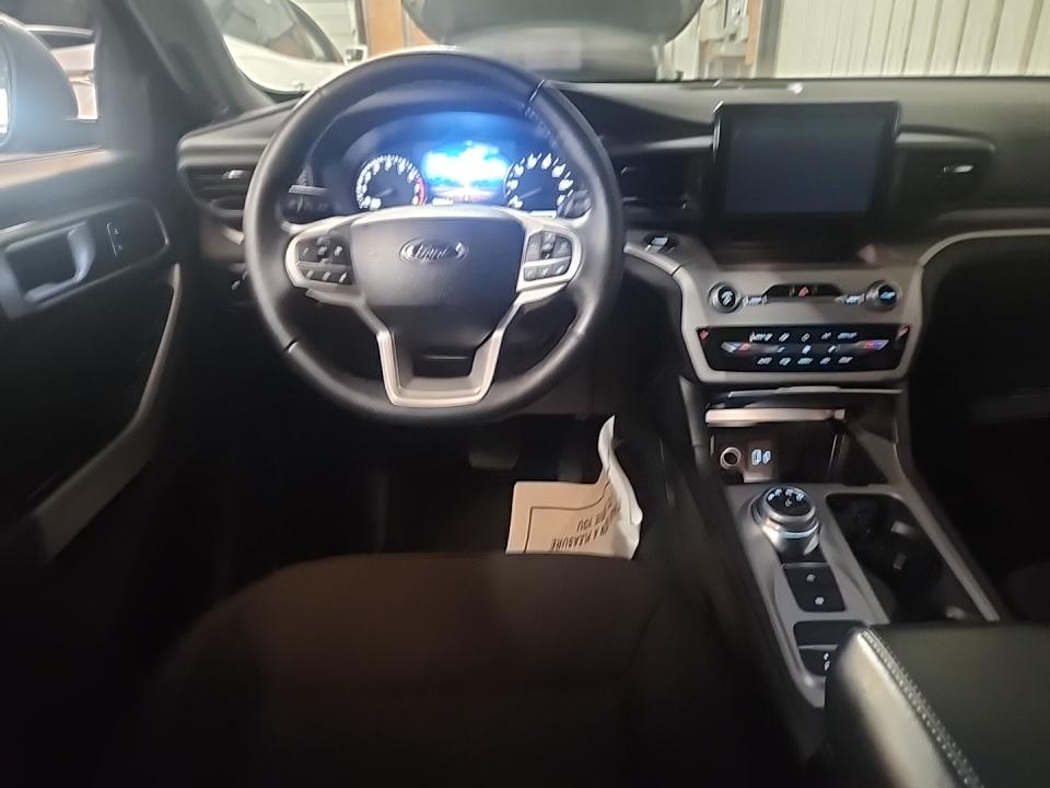 2023 Ford Explorer XLT RWD