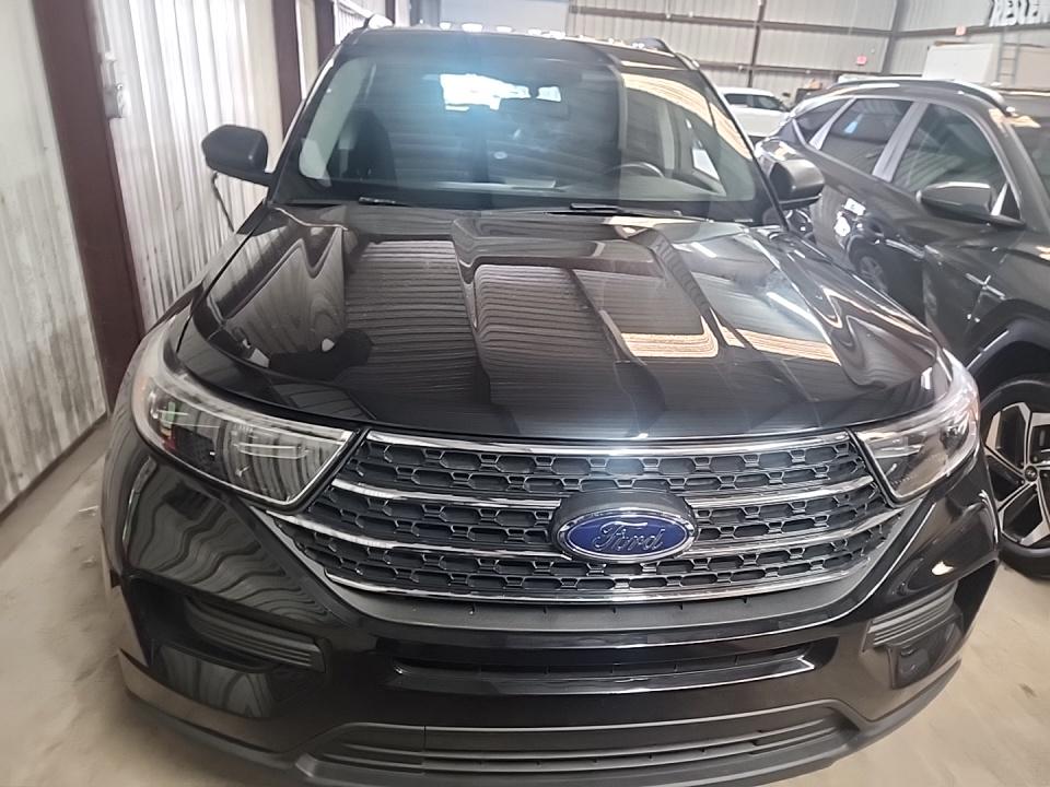 2023 Ford Explorer XLT RWD
