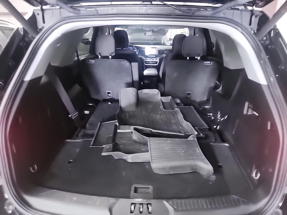 2023 Ford Explorer XLT RWD