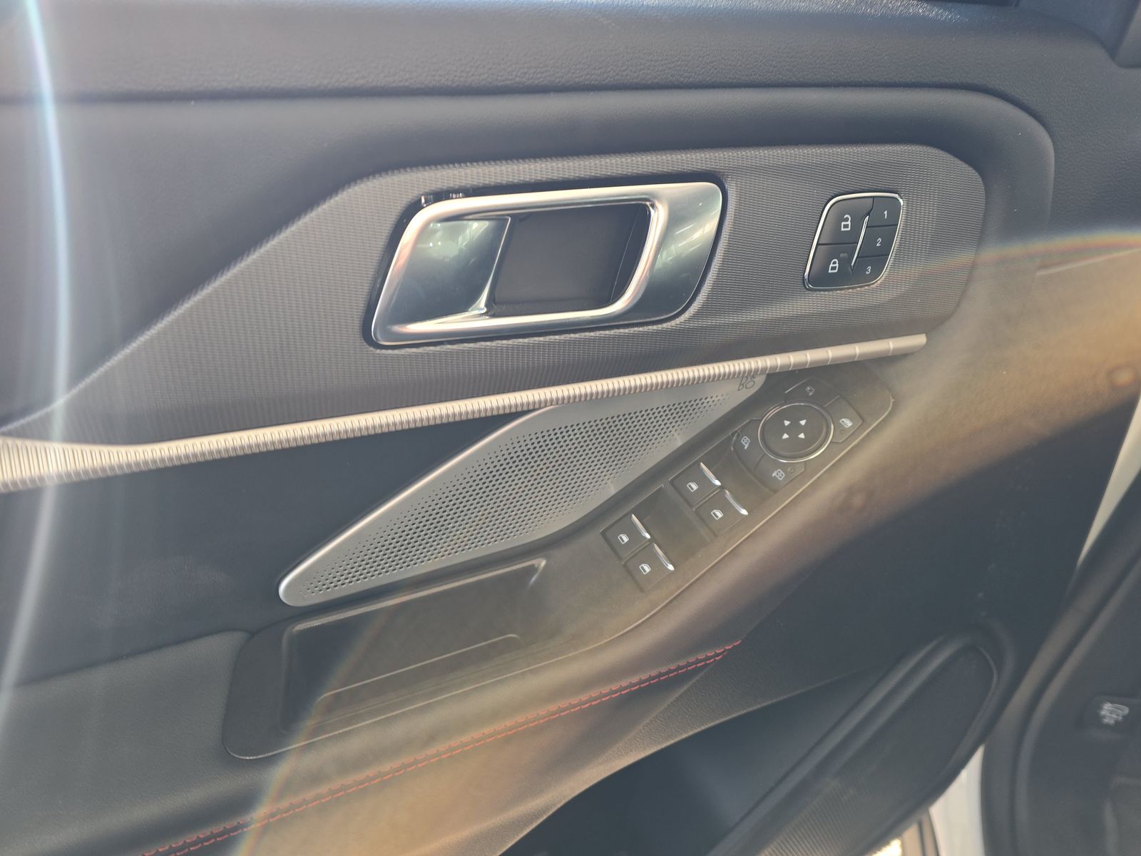 2025 Ford Explorer ST AWD