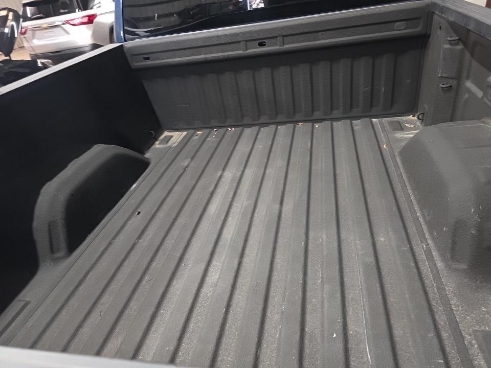 2022 Chevrolet Silverado 1500 Custom RWD