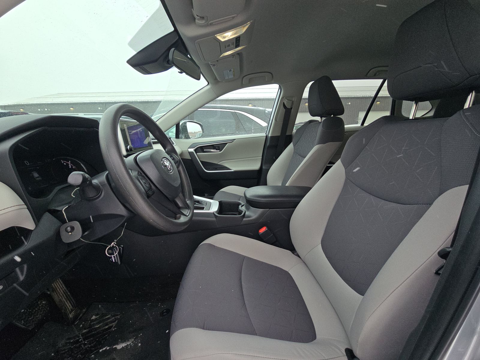 2024 Toyota RAV4 XLE AWD