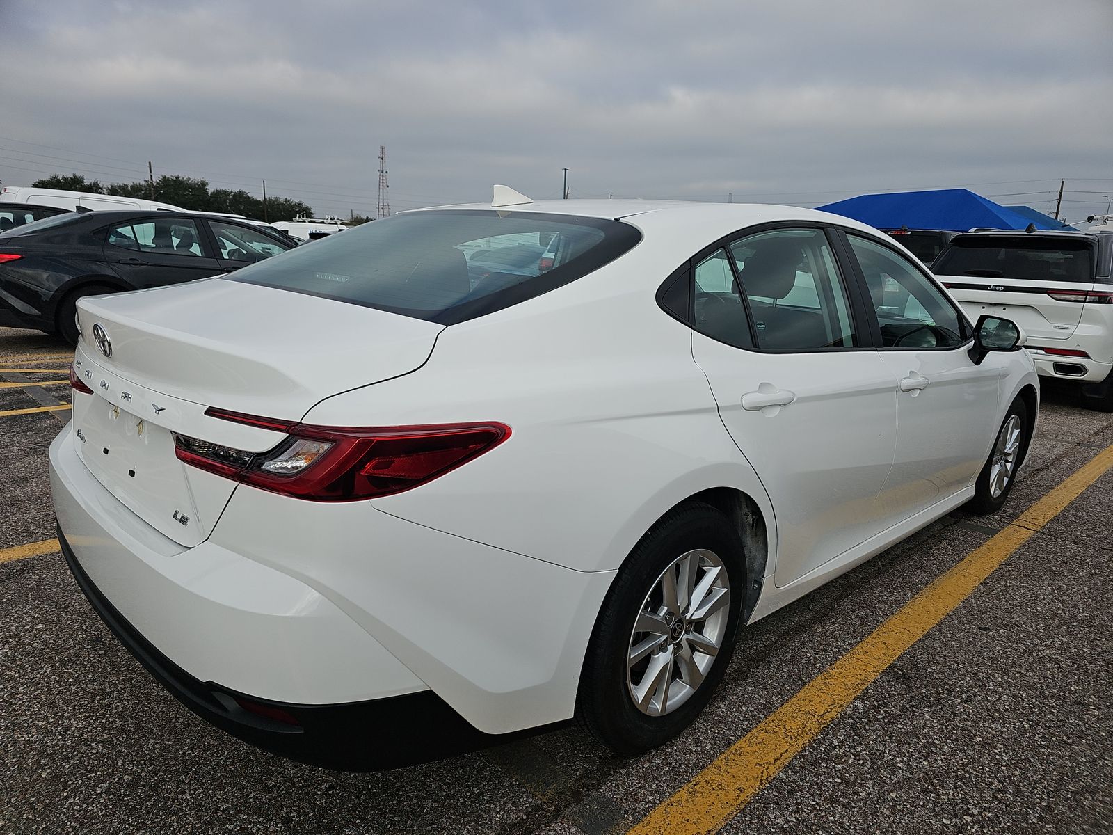 2025 Toyota Camry LE FWD