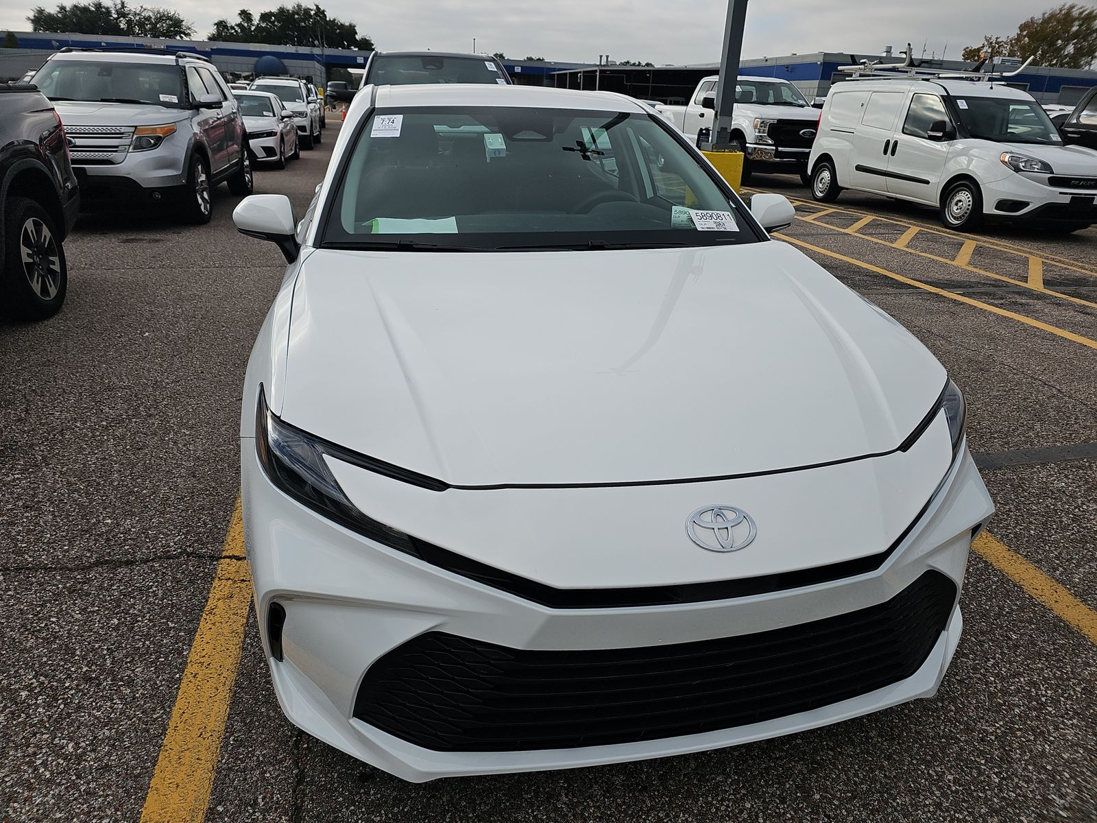 2025 Toyota Camry LE FWD