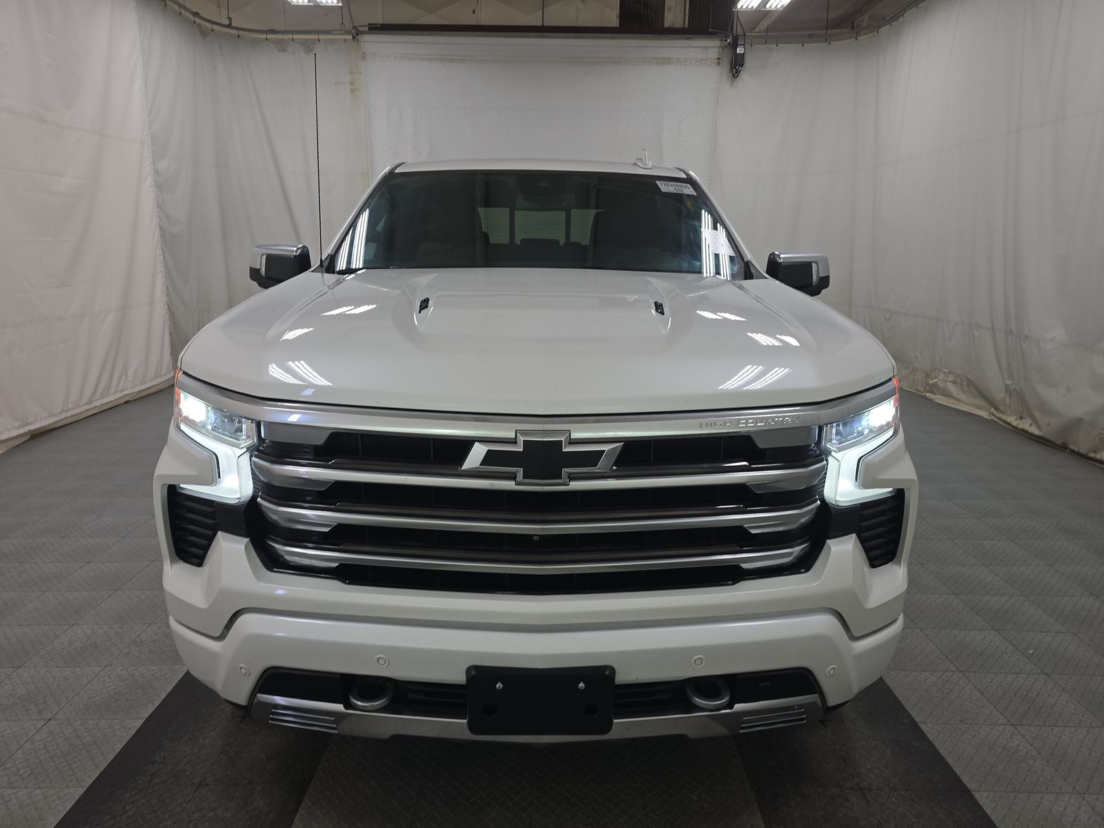 2023 Chevrolet Silverado 1500 High Country AWD