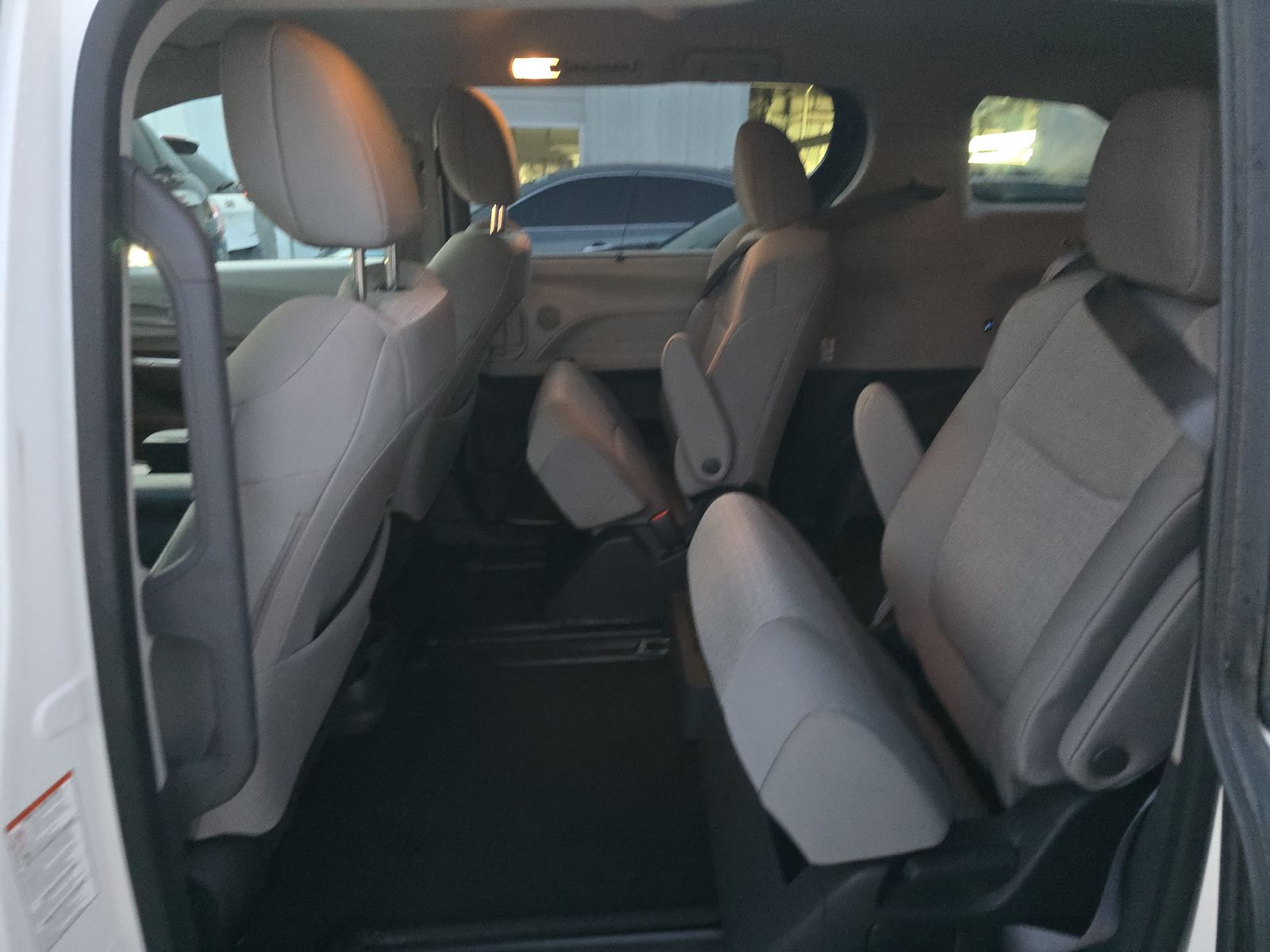 2024 Toyota Sienna LE FWD