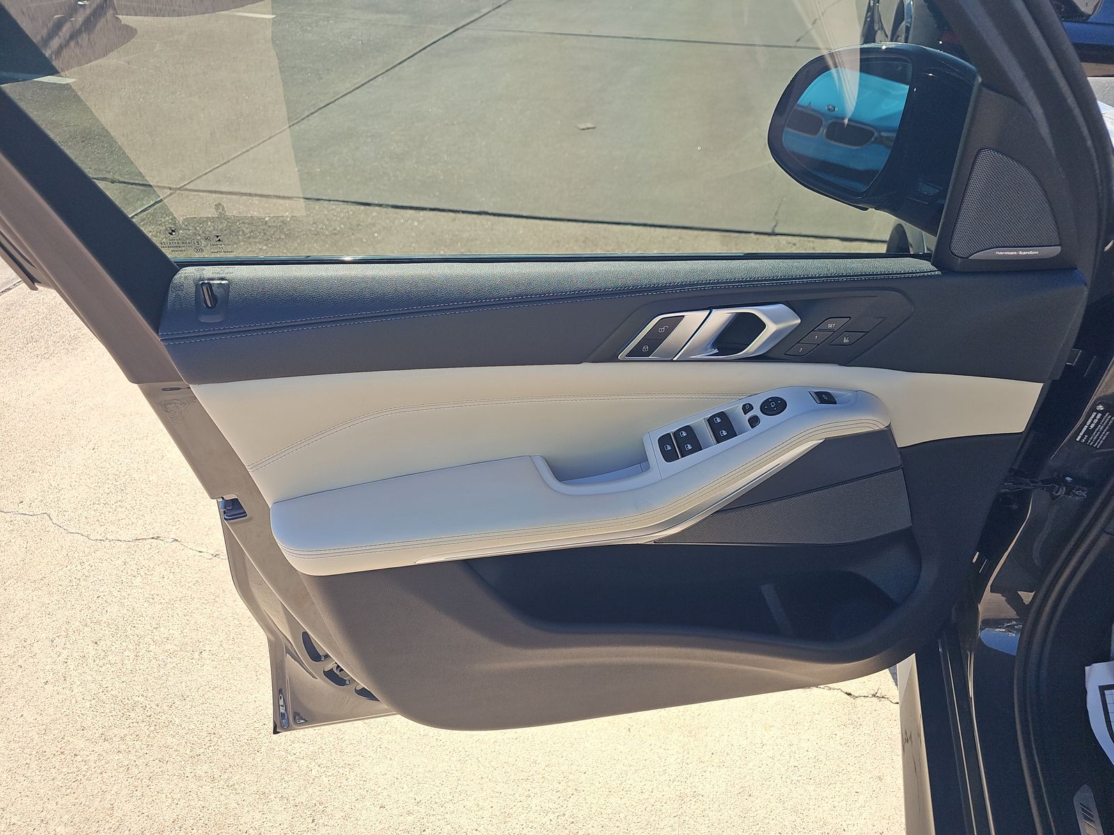 2023 BMW X5 M50i AWD