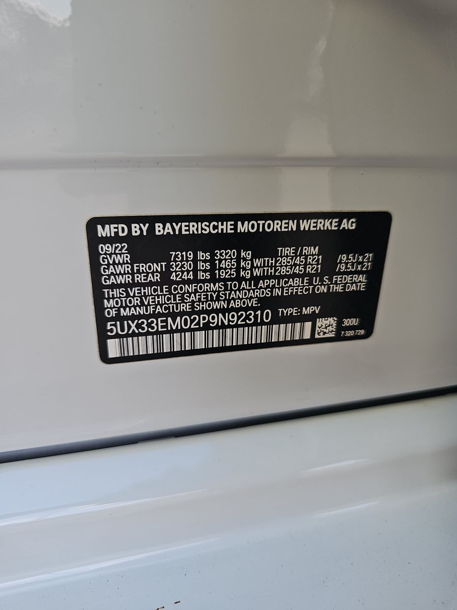 2023 BMW X7 M60i AWD