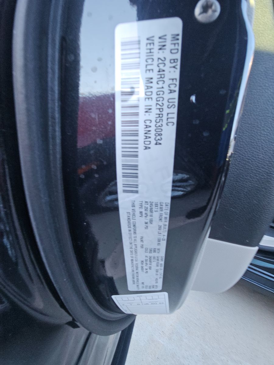 2023 Chrysler Pacifica Limited FWD