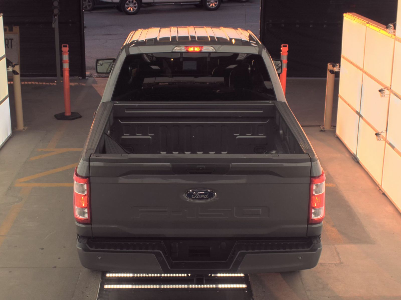 2022 Ford F-150 XL RWD