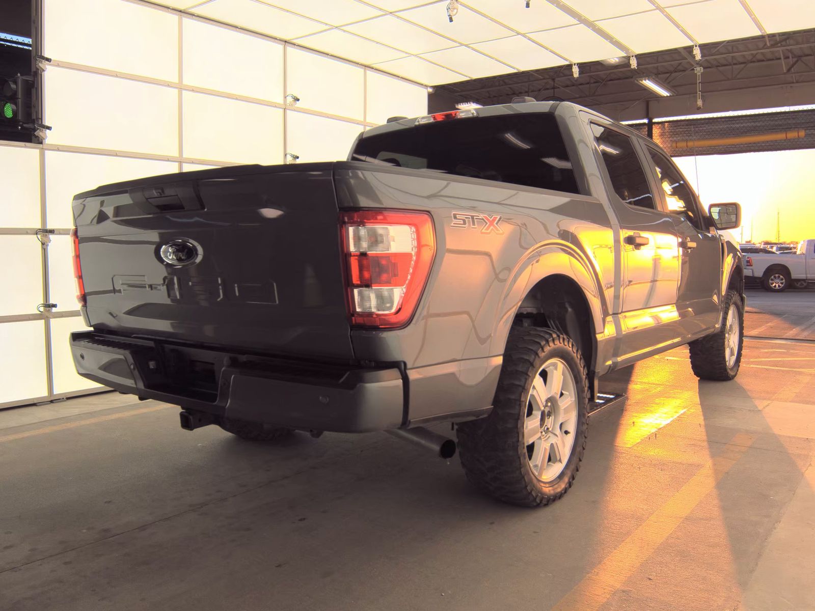 2022 Ford F-150 XL RWD