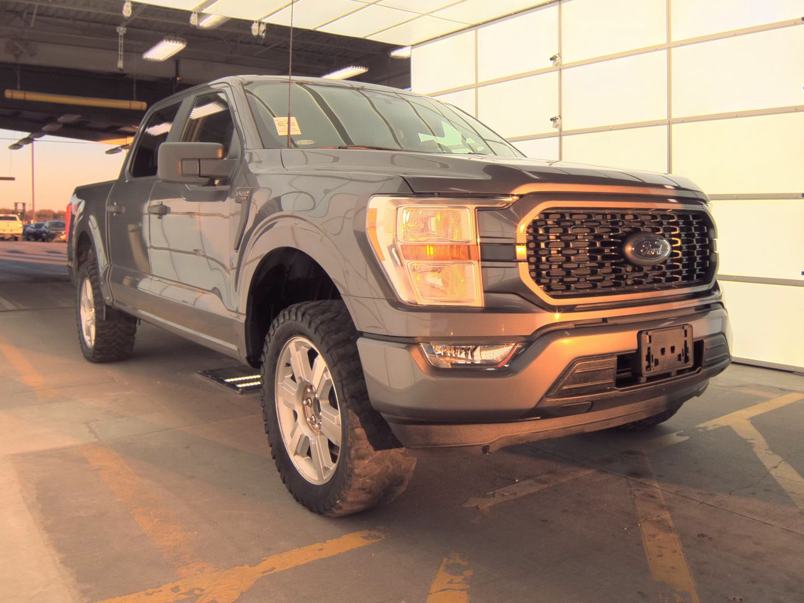 2022 Ford F-150 XL RWD