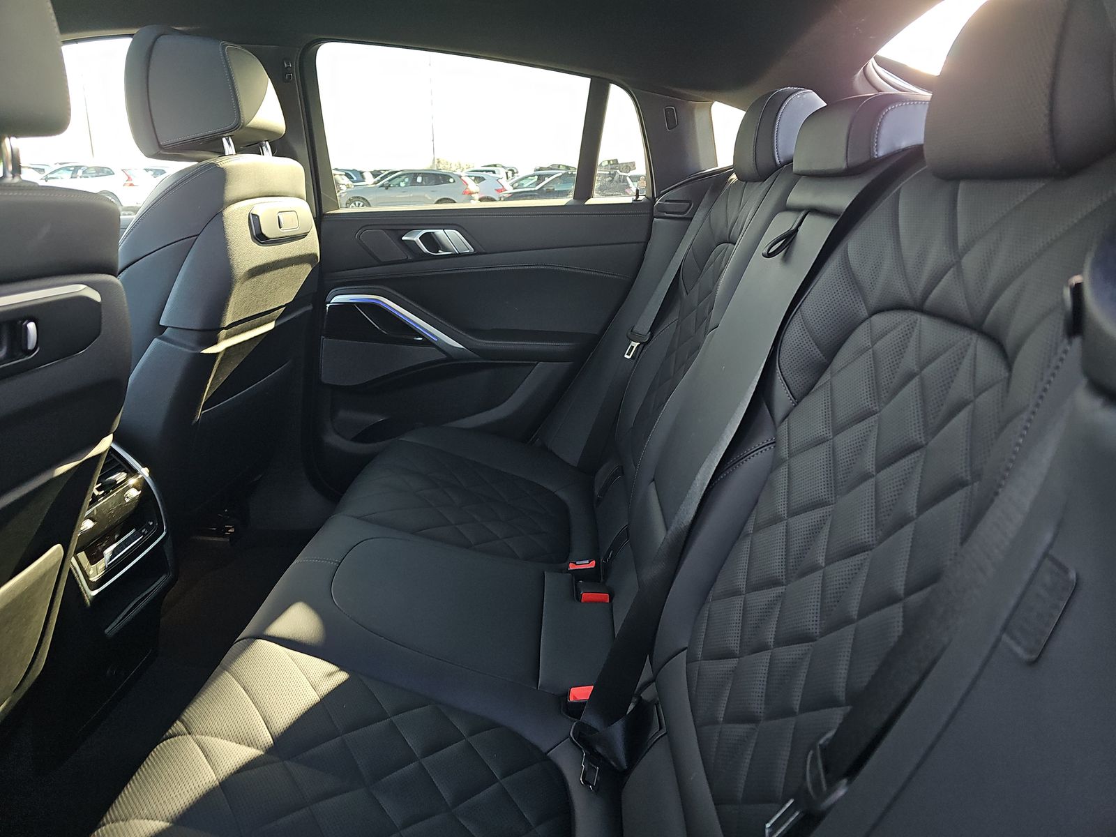 2025 BMW X6 xDrive40i AWD