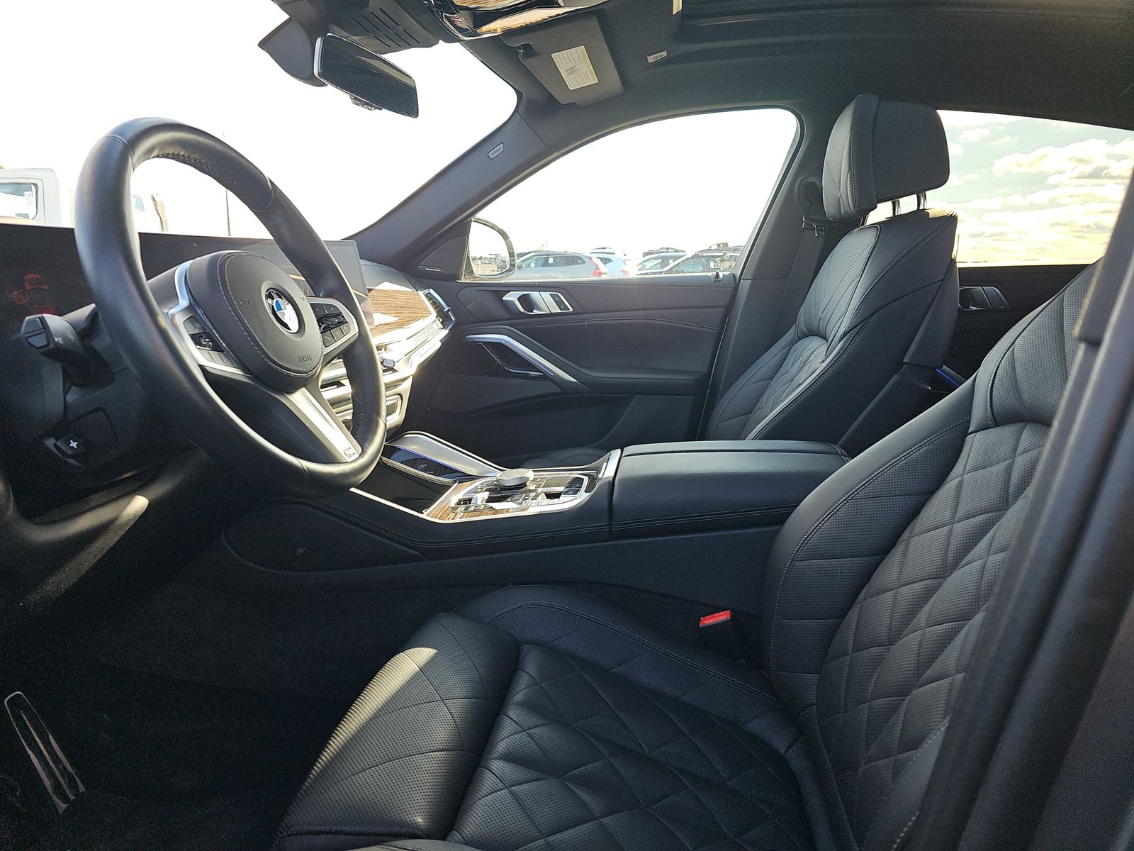 2025 BMW X6 xDrive40i AWD