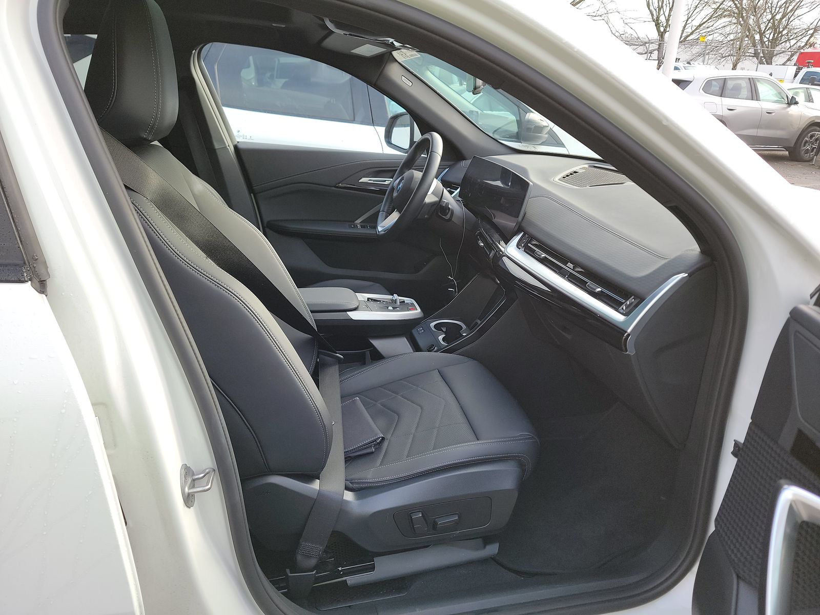 2025 BMW X2 xDrive28i AWD