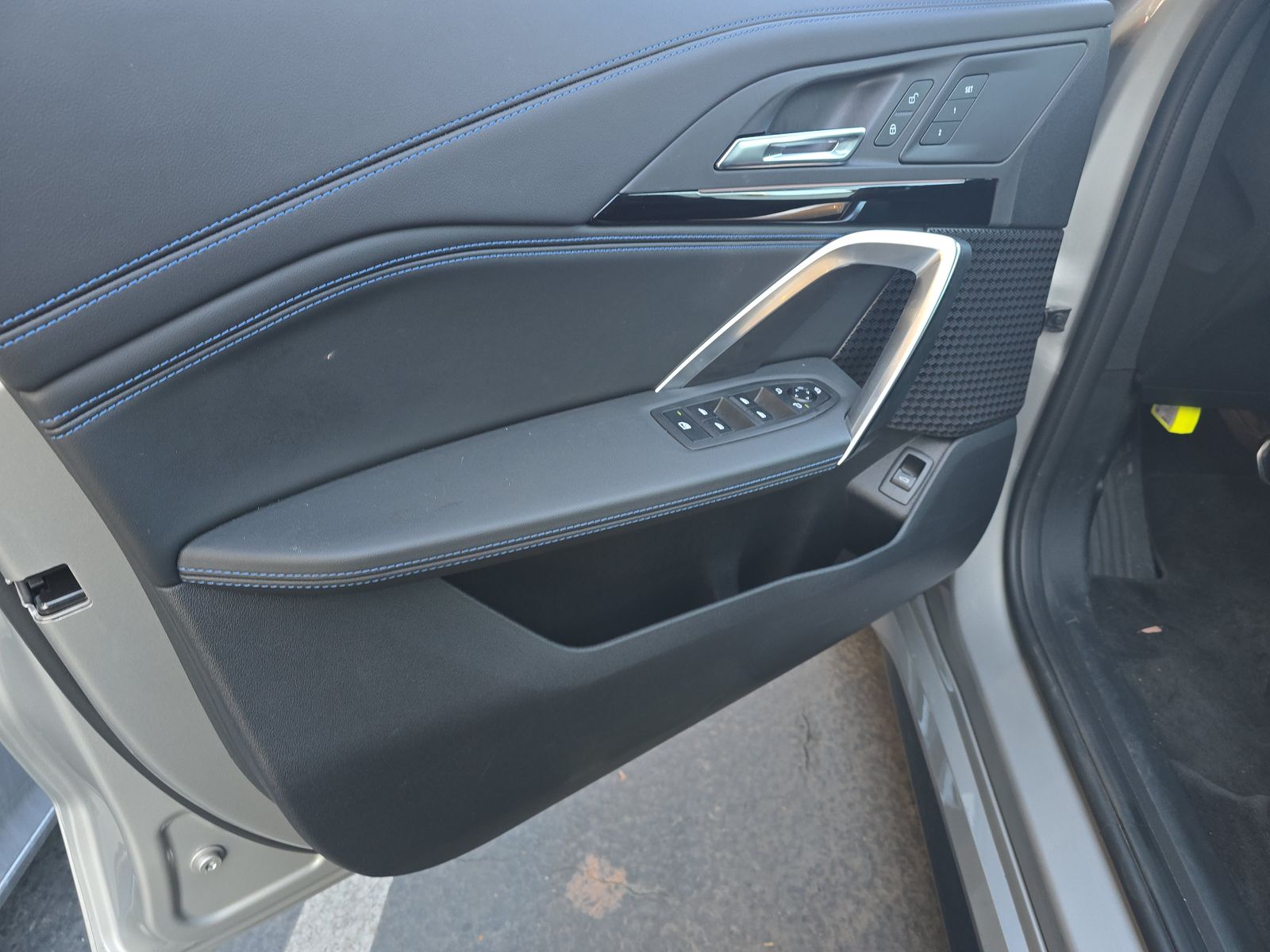 2025 BMW X1 xDrive28i AWD