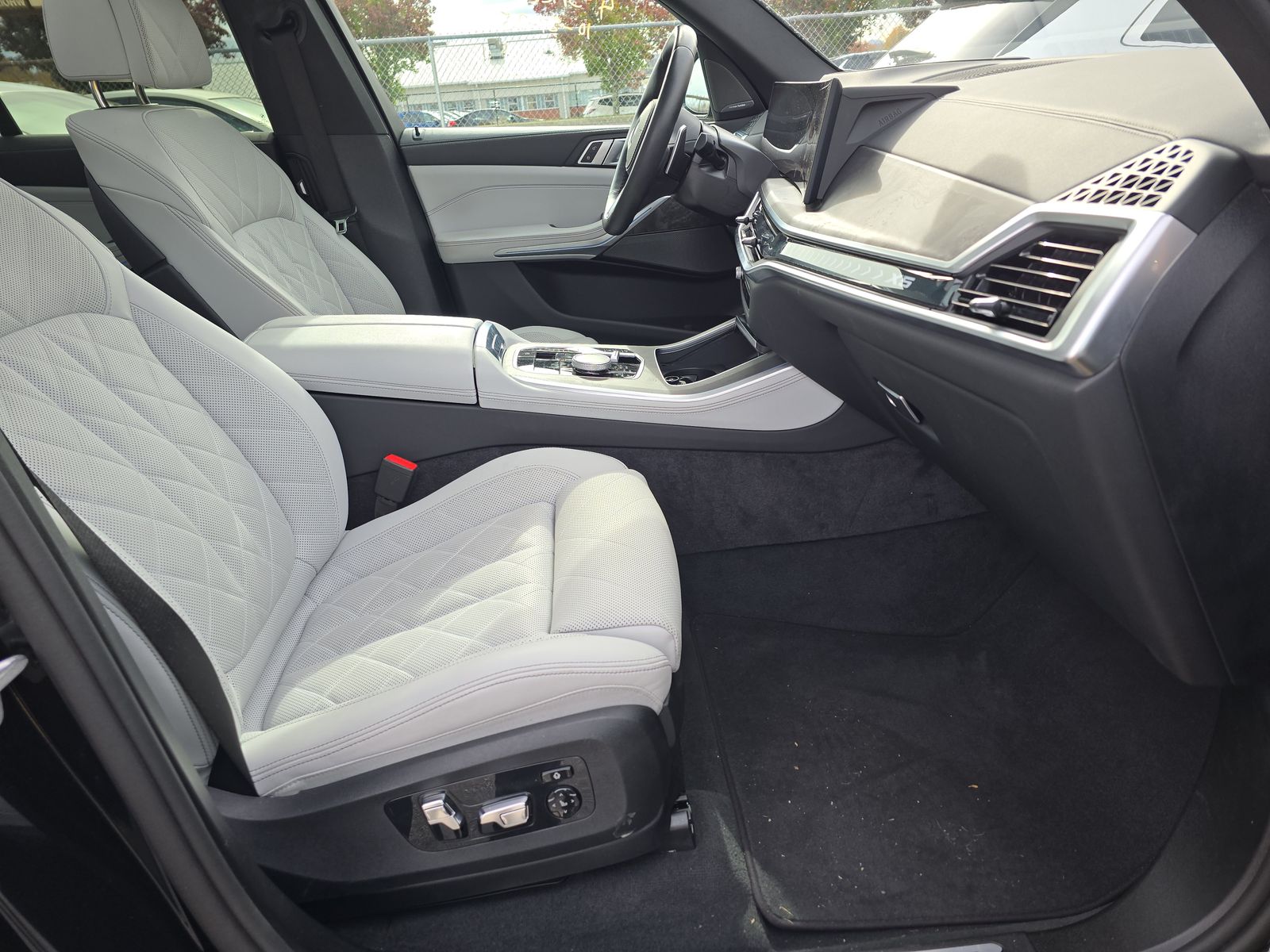 2025 BMW X5 xDrive40i AWD