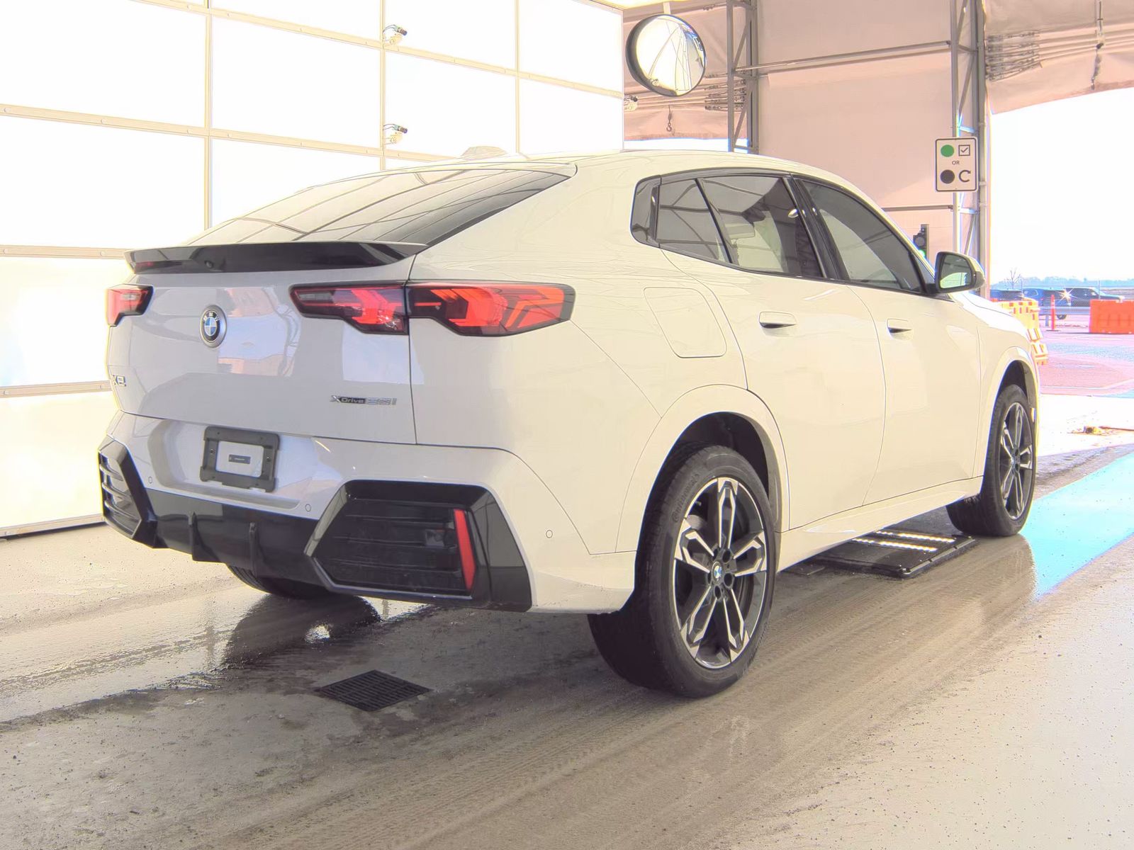 2025 BMW X2 xDrive28i AWD