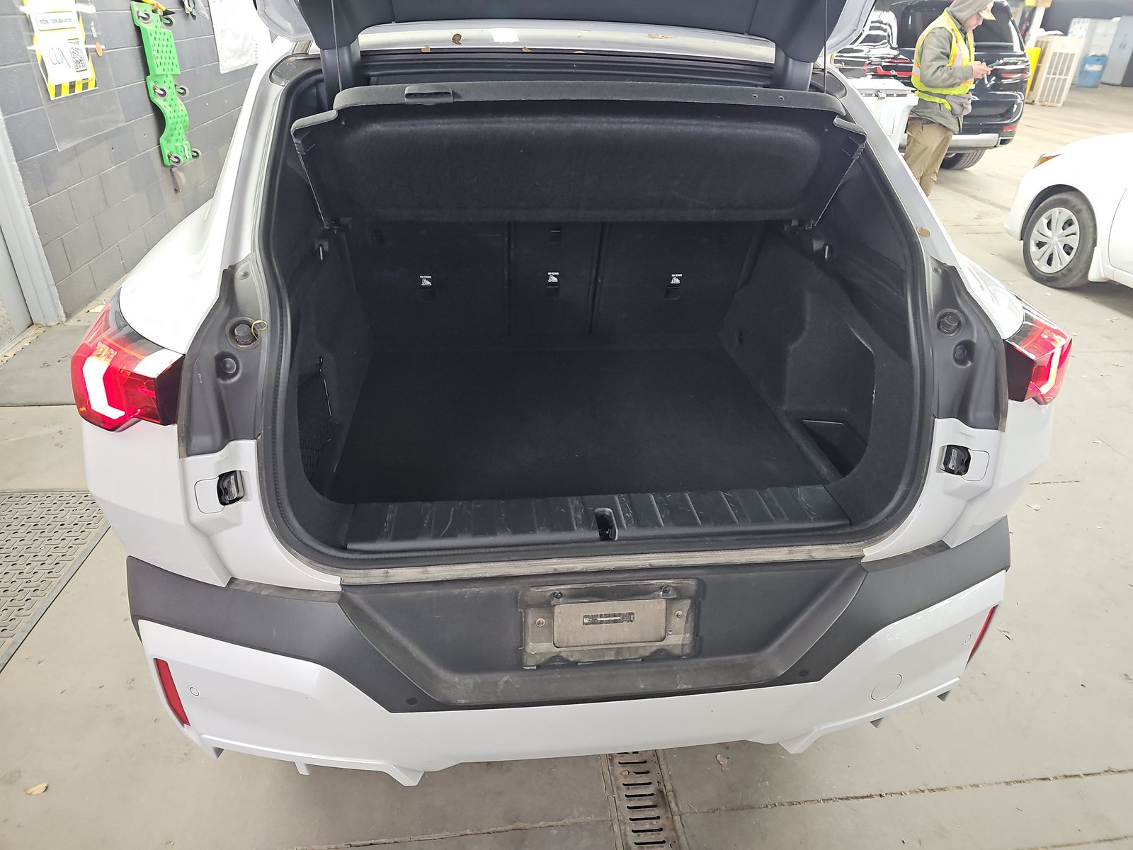 2025 BMW X2 xDrive28i AWD