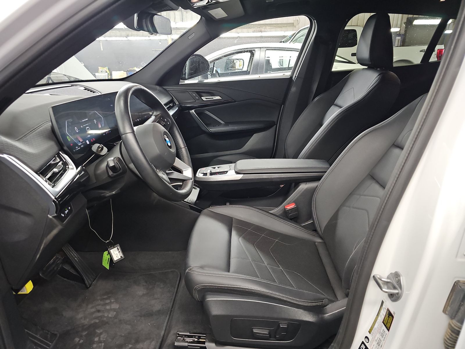 2025 BMW X2 xDrive28i AWD