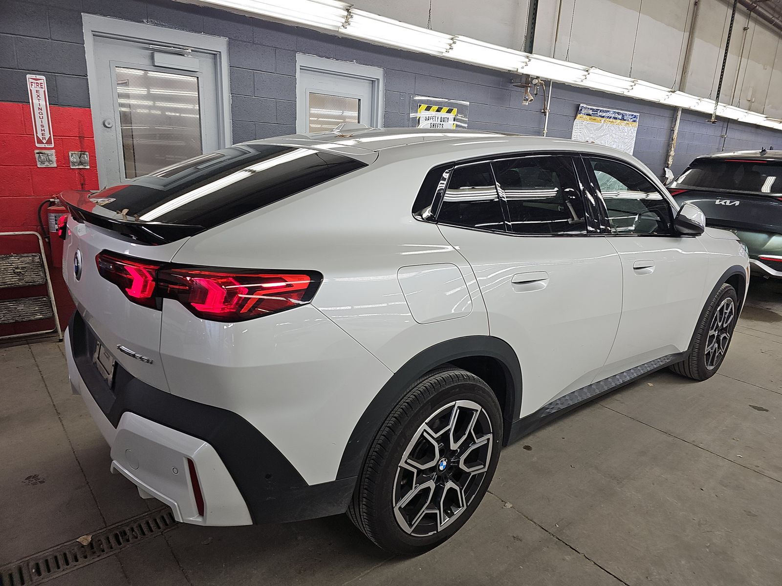 2025 BMW X2 xDrive28i AWD