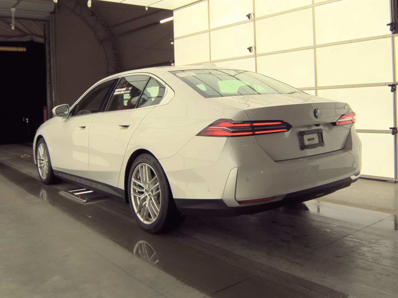 2025 BMW 5 Series 530i RWD